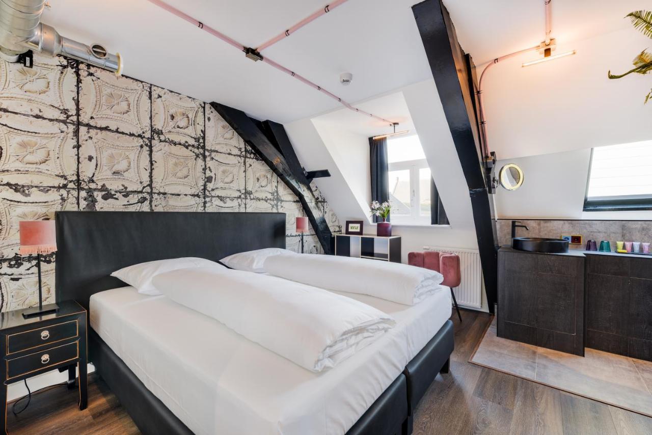 The Monument Hotel The Hague Room photo